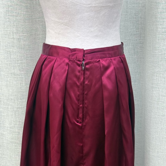 Vintage burgundy maxi satin circle skirt - Picture 5 of 11